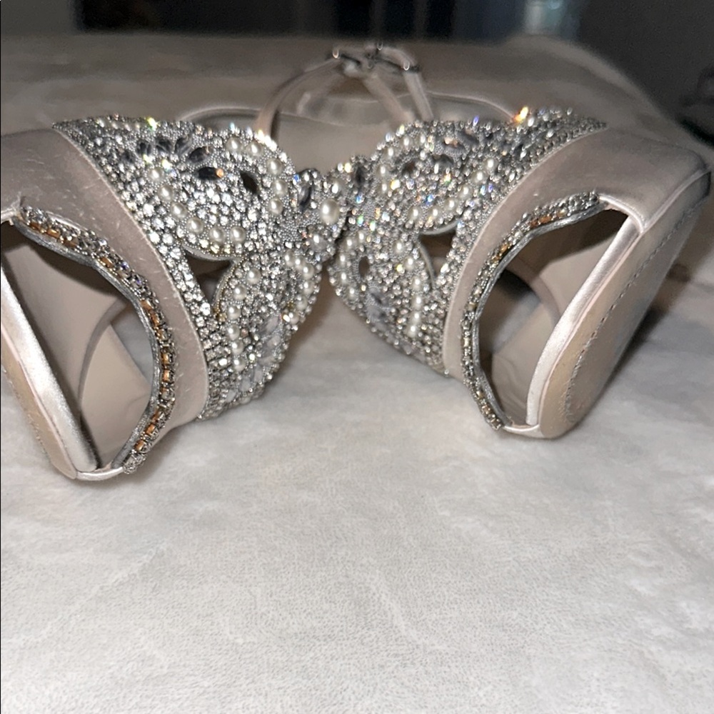 Sophia Webster White - Silver SZ 11 / 41 Royalty Sandles Crystal Heels - Picture 8 of 16